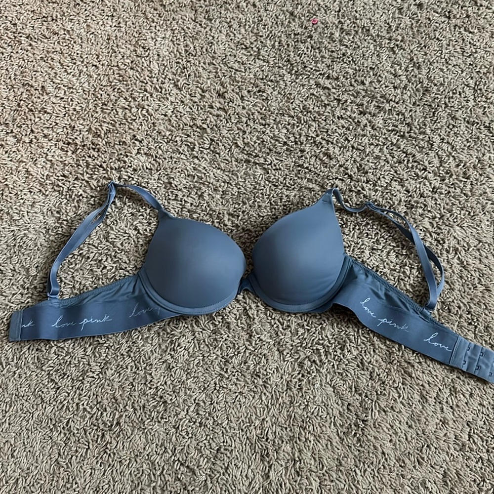 Victoria’s Secret/pink push-up bra cup size B band size 32!
